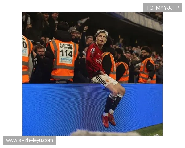 切尔西高位逼抢断球,帕尔默单刀推射入网 切尔西高位逼抢断球,帕尔默单刀推射入网